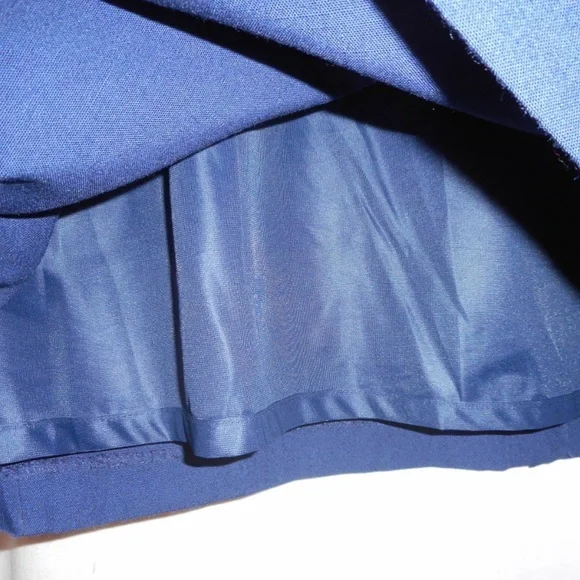 Sag Harbor Skirt Navy Blue Lined - Picture 3 of 6